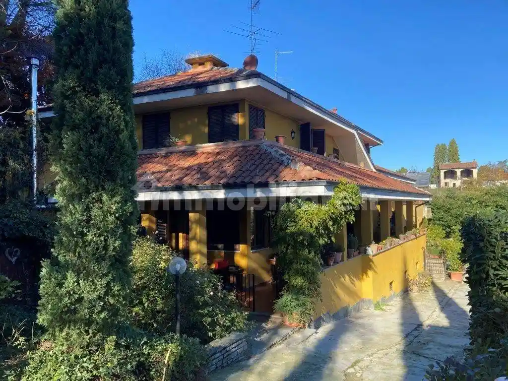 Villa in vendita a Mombello Monferrato