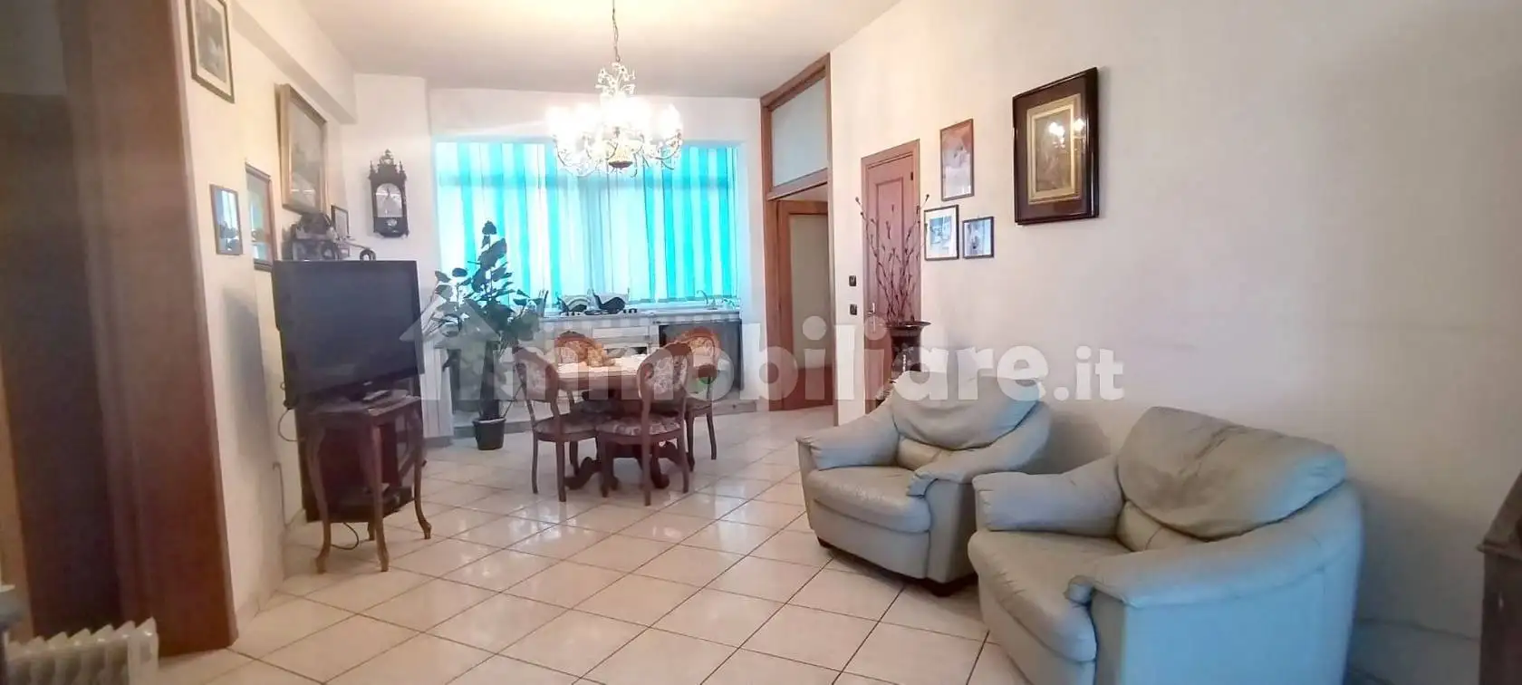 Appartamento in affitto a Aversa