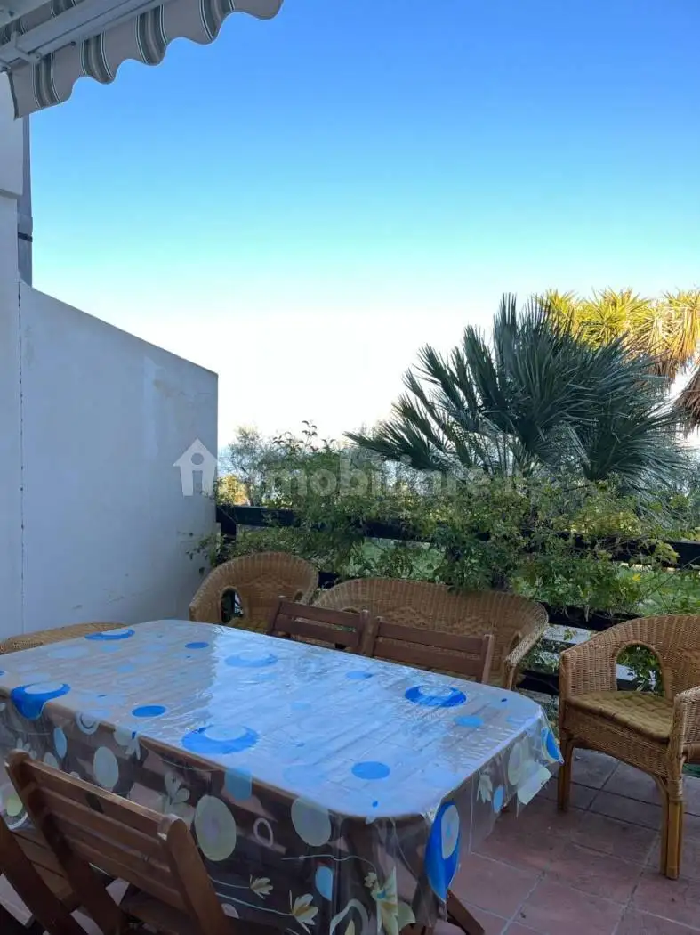 Villetta a schiera in vendita a Roseto Capo Spulico