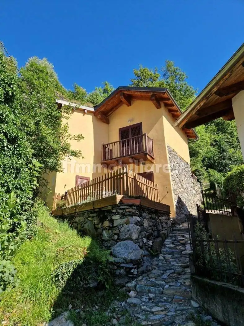 Villa in vendita a Vocca