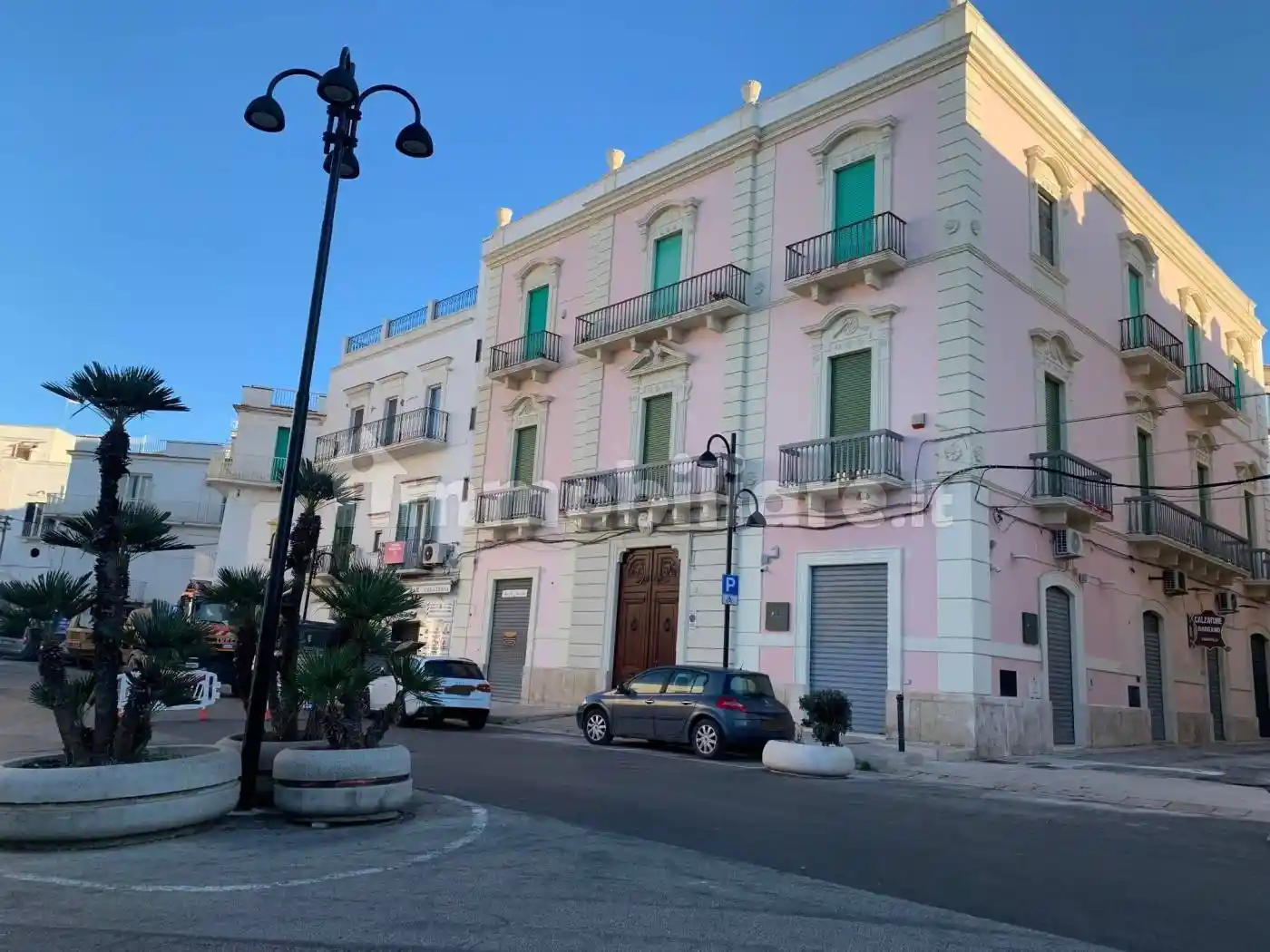 Palazzo - Edificio in vendita a Vieste