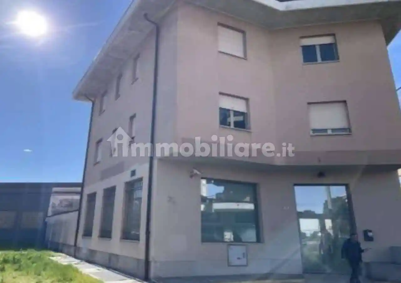 Palazzo - Edificio in vendita a Busto Arsizio