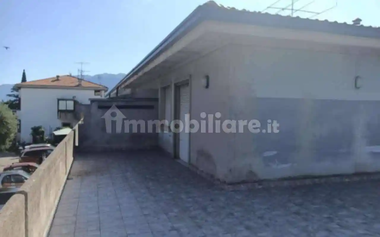 Appartamento in vendita a Toscolano-Maderno