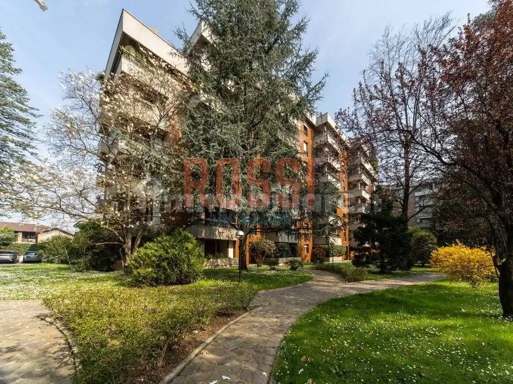 Appartamento in vendita a Monza