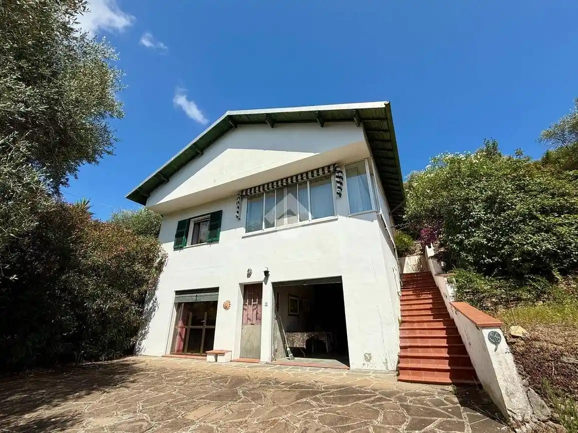 Casa indipendente in vendita a Civezza