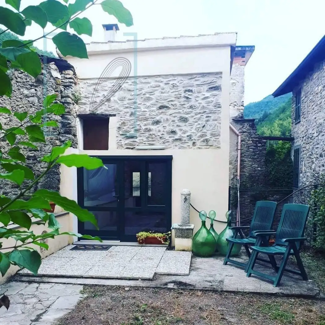 Rustico - Casale in vendita a Vessalico