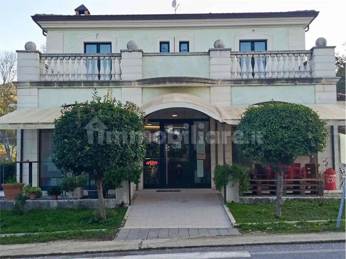 Palazzo - Edificio in vendita a Collazzone