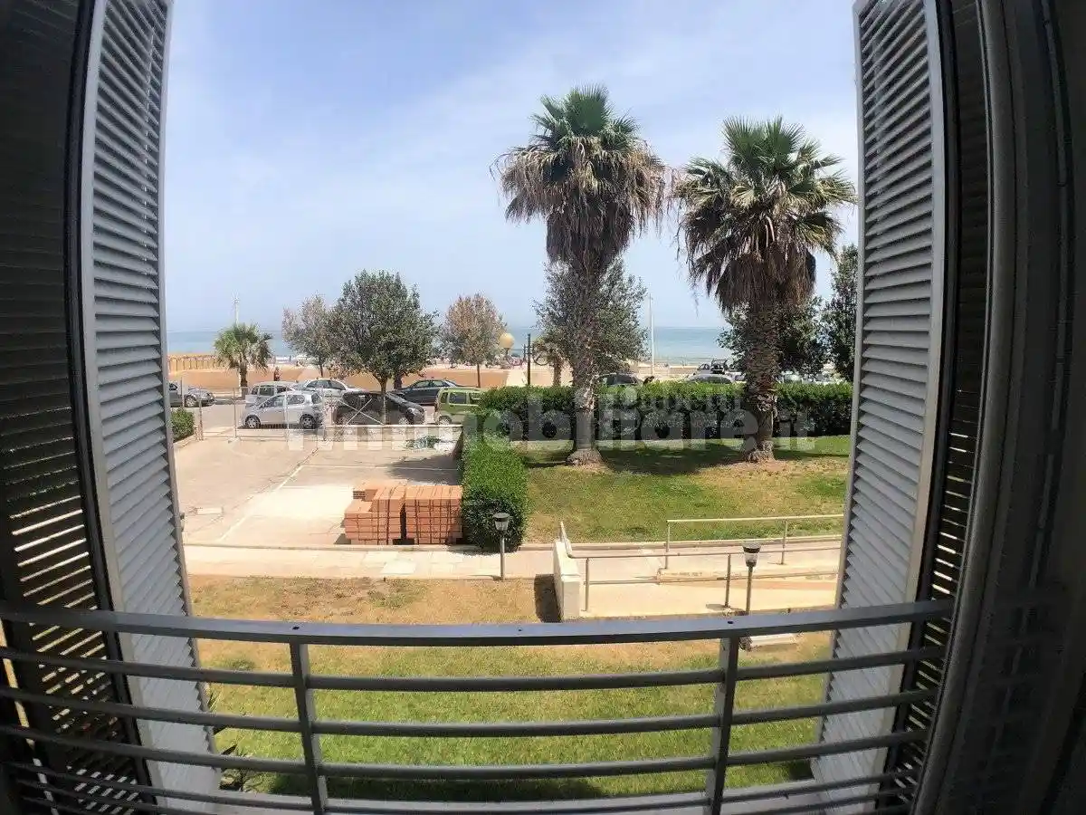 Bilocale via regina elena, 112, Via Trani - Madonna dello Sterpeto, Barletta - foto 2