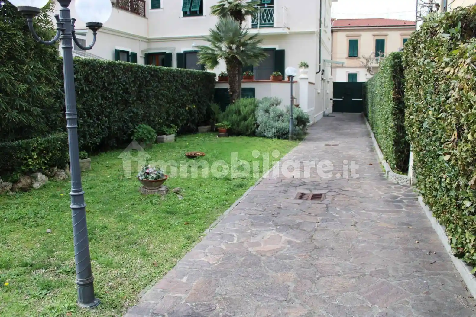 Appartamento in vendita a Livorno