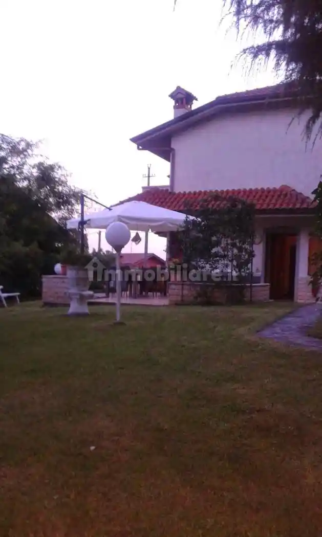 Villa in vendita a Sorisole