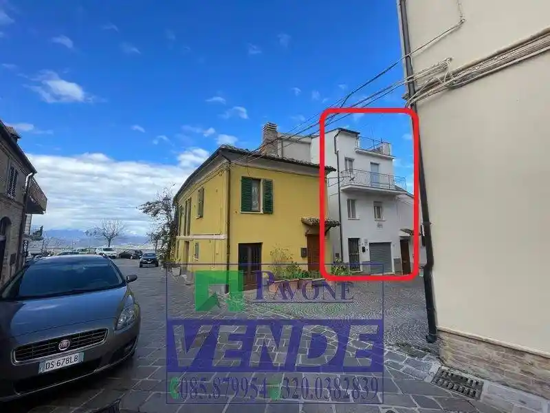 Terratetto unifamiliare 171 m², da ristrutturare, Atri - foto 2