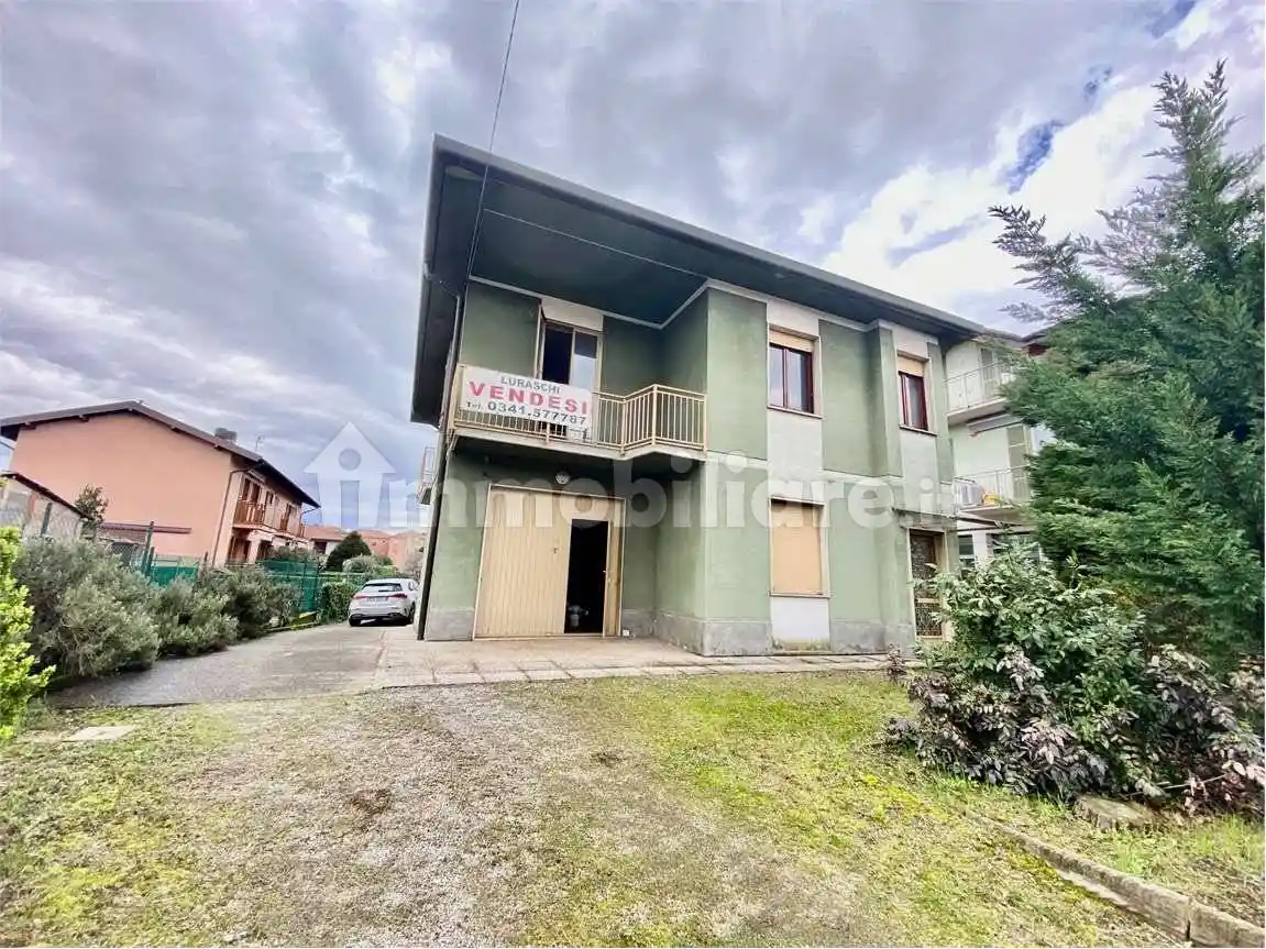 Casa indipendente in vendita a Oggiono