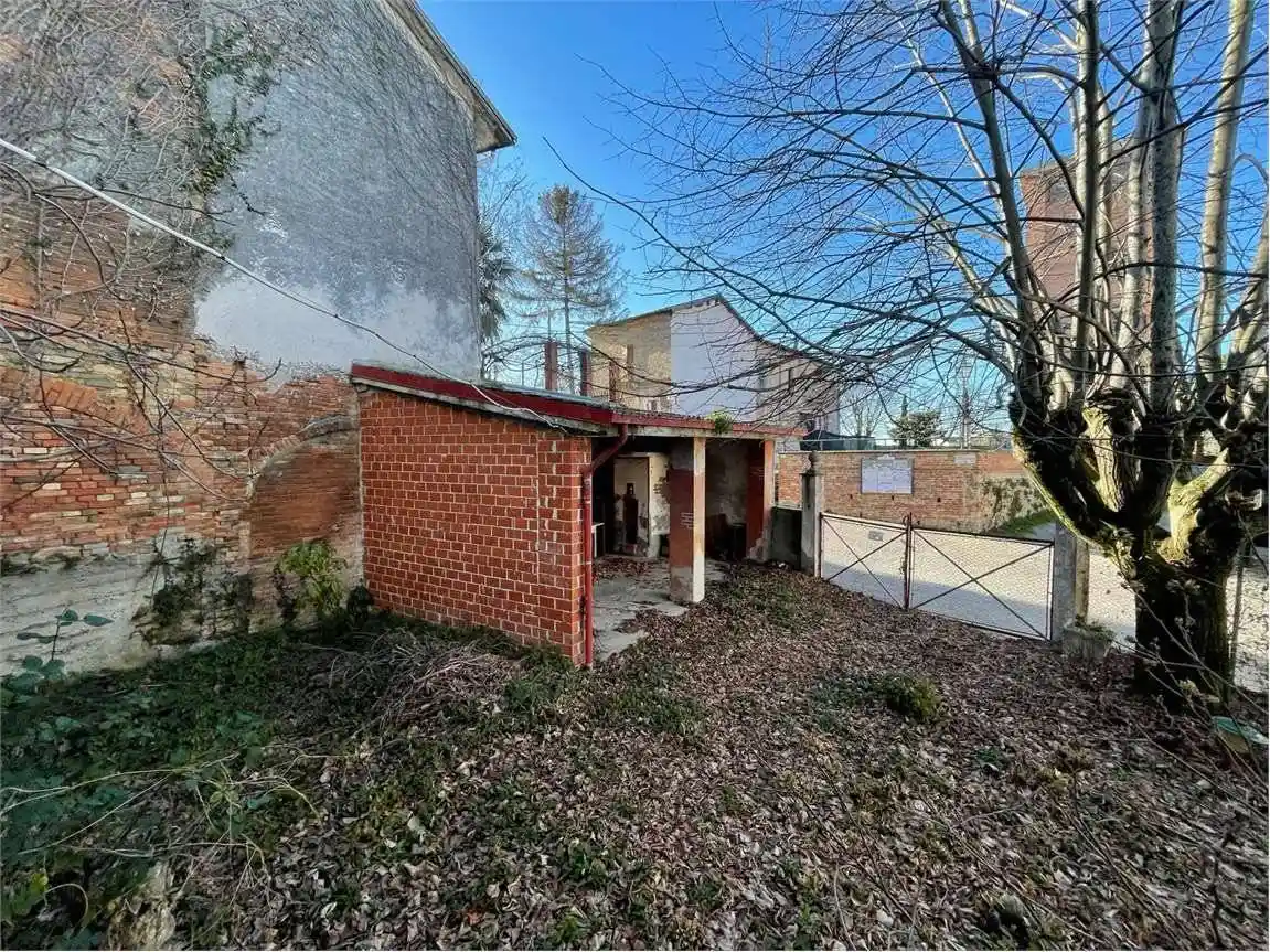 Terratetto unifamiliare 250 m², da ristrutturare, Castel Rocchero - foto 2