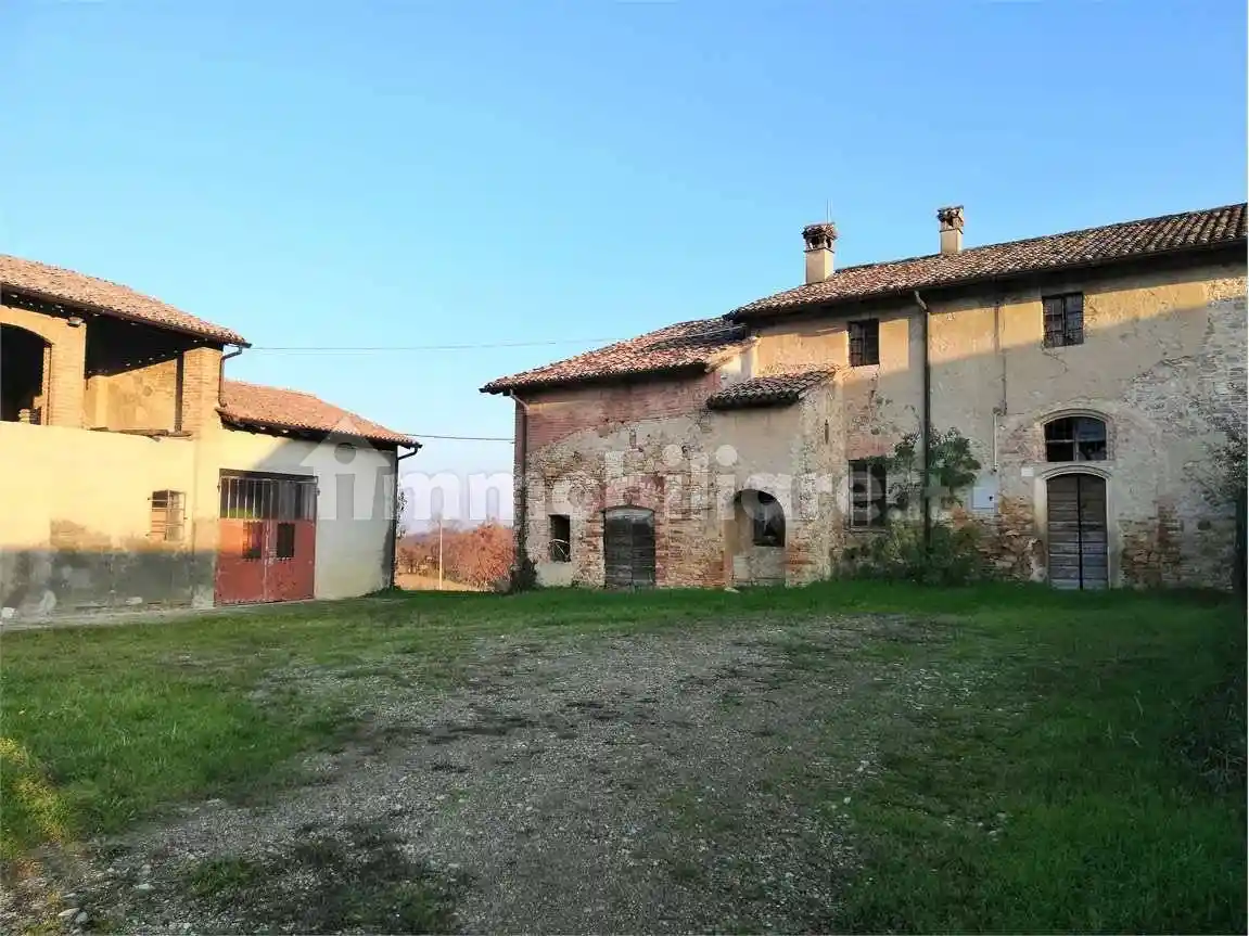 Rustico - Casale in vendita a Carpaneto Piacentino