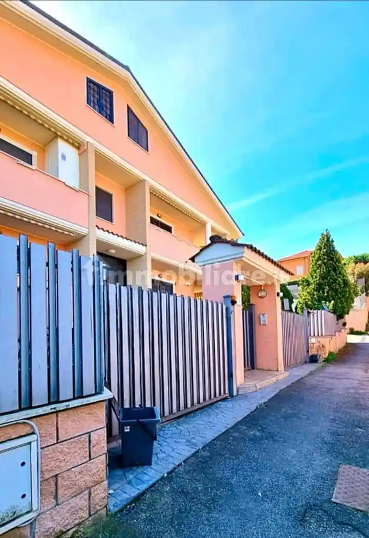 Attico via di Quarto Rubbie, Morena, Roma - foto 3