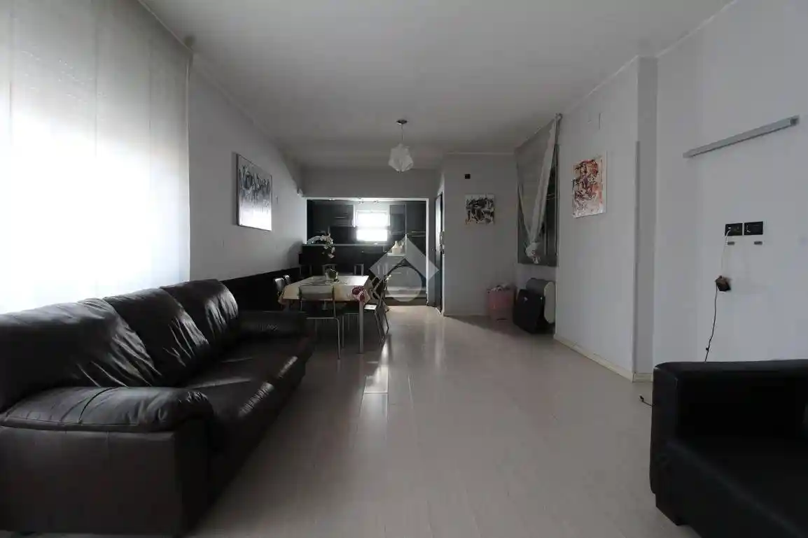 Appartamento via Giuseppe Garibaldi 81, Centro, Villa San Giovanni - foto 2