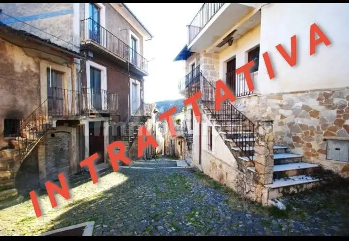 Rustico - Casale in vendita a L'Aquila