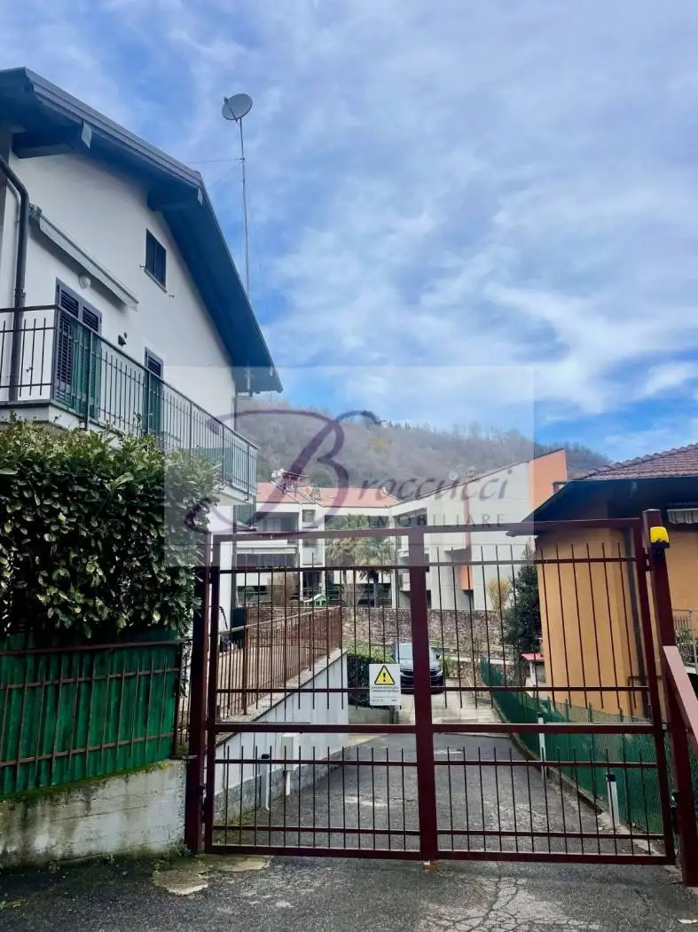 Quadrilocale ottimo stato, su più livelli, Centro, Brusimpiano - foto 3