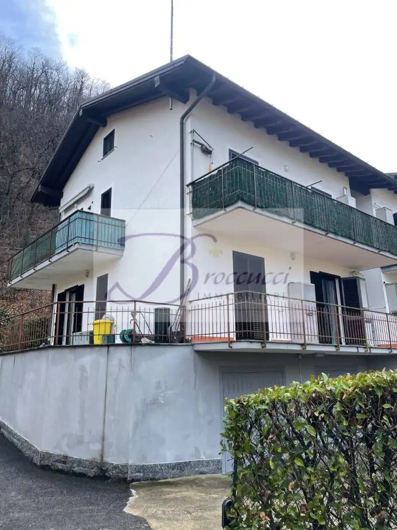 Quadrilocale ottimo stato, su più livelli, Centro, Brusimpiano - foto 4