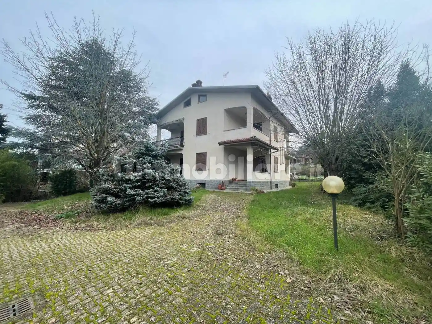 Villa in vendita a Capriata d'Orba