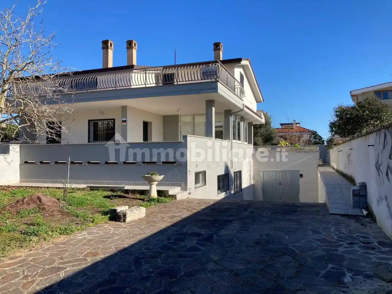 Villa in vendita a Nettuno