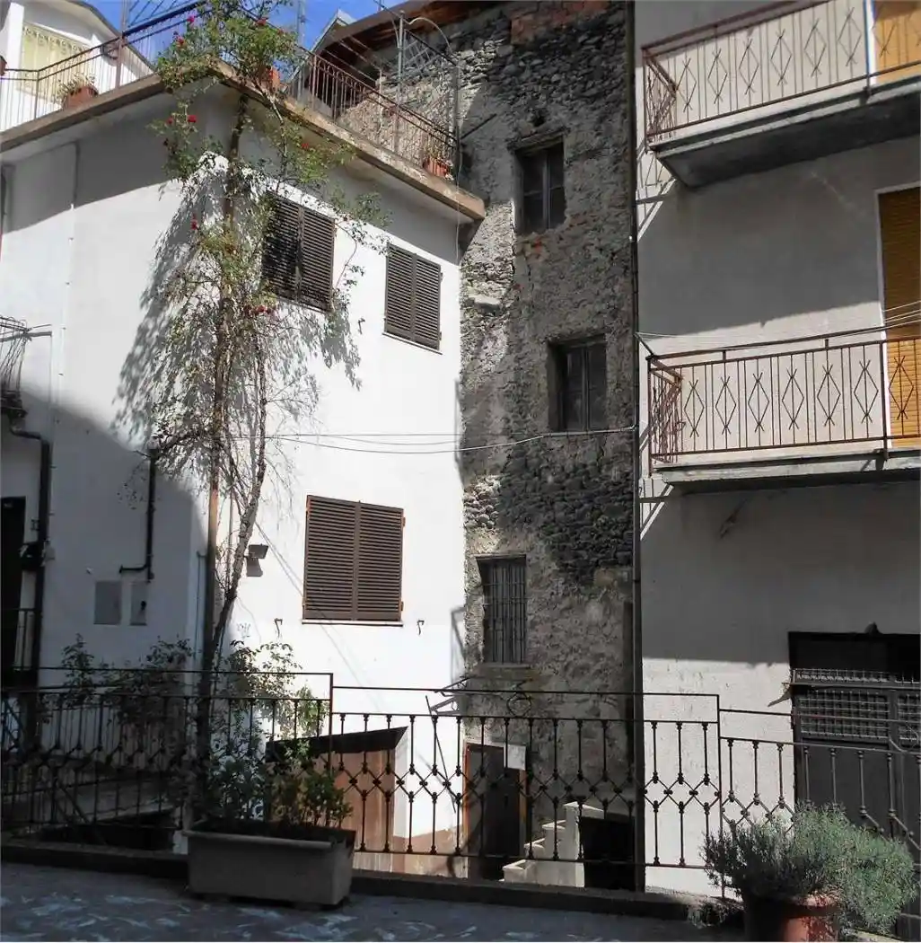Casa indipendente in vendita a Ormea