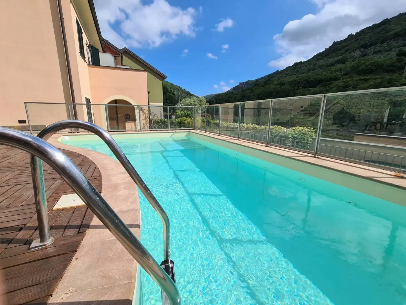 Appartamento in vendita a Zuccarello