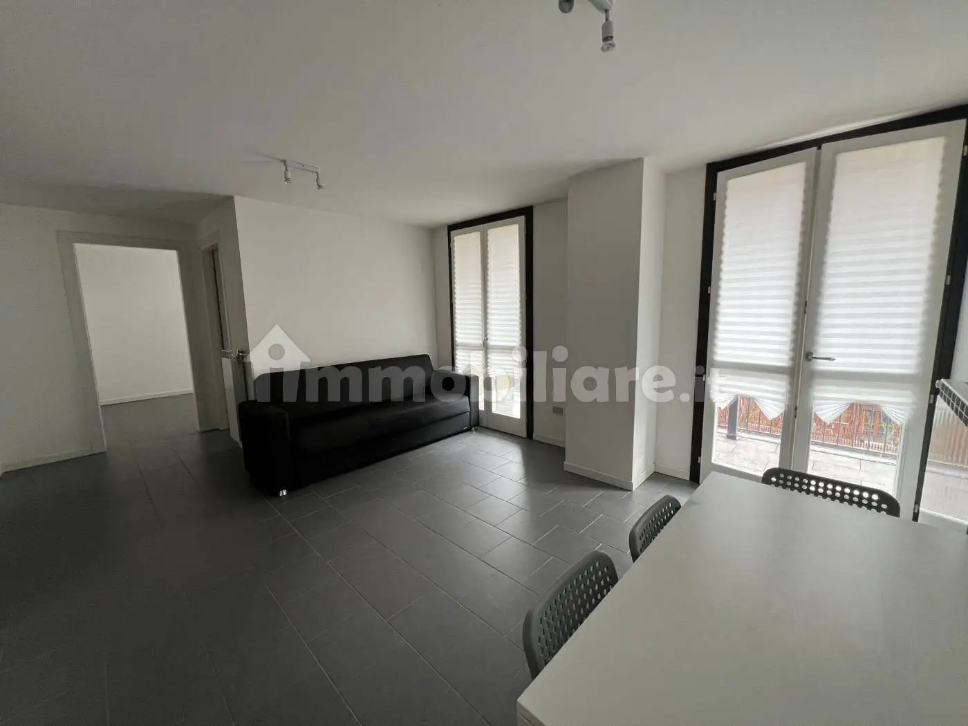 Bilocale via Luigi Cadorna 17, Semicentro, Vimercate - foto 5