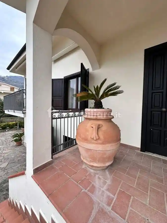 Villa in vendita a Santi Cosma e Damiano