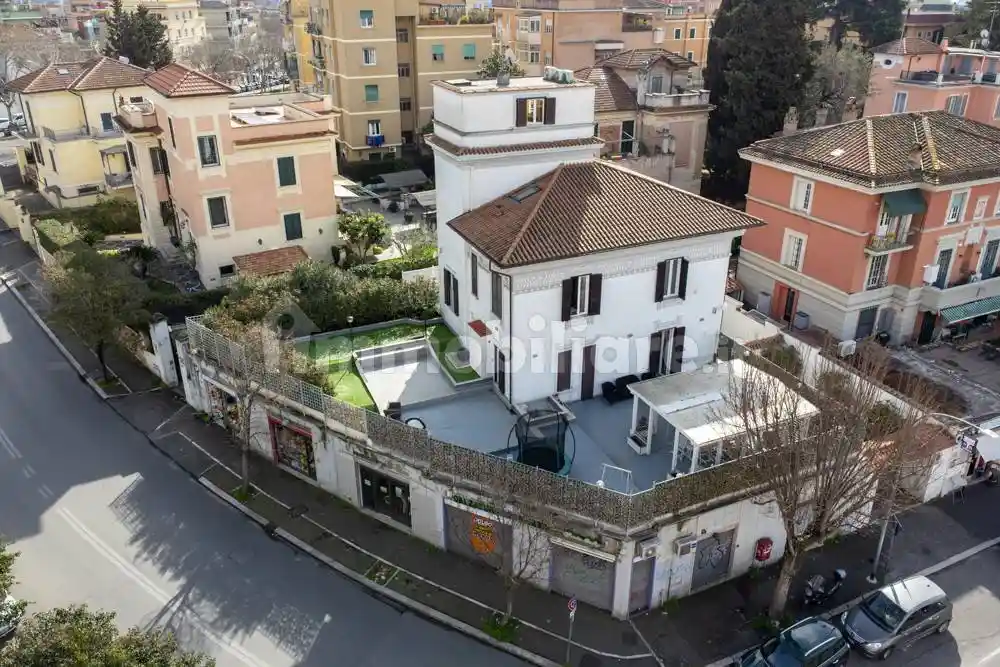 Villa in vendita a Roma