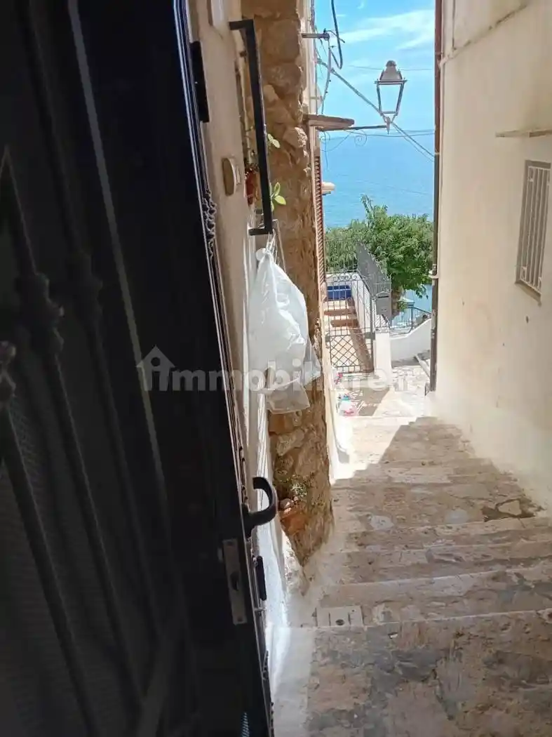 Appartamento in vendita a Sperlonga