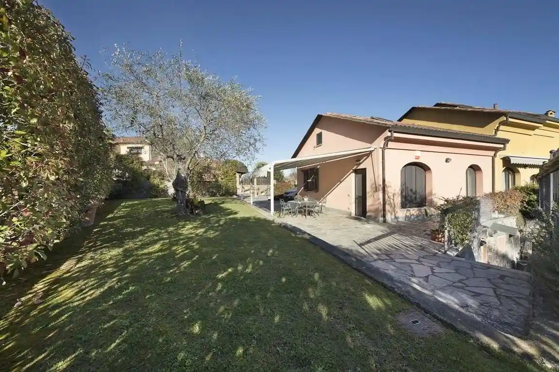 Villa in vendita a Garlenda