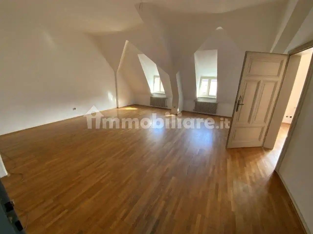 Attico via Cassa di Risparmio, Centro, Bolzano - foto 5