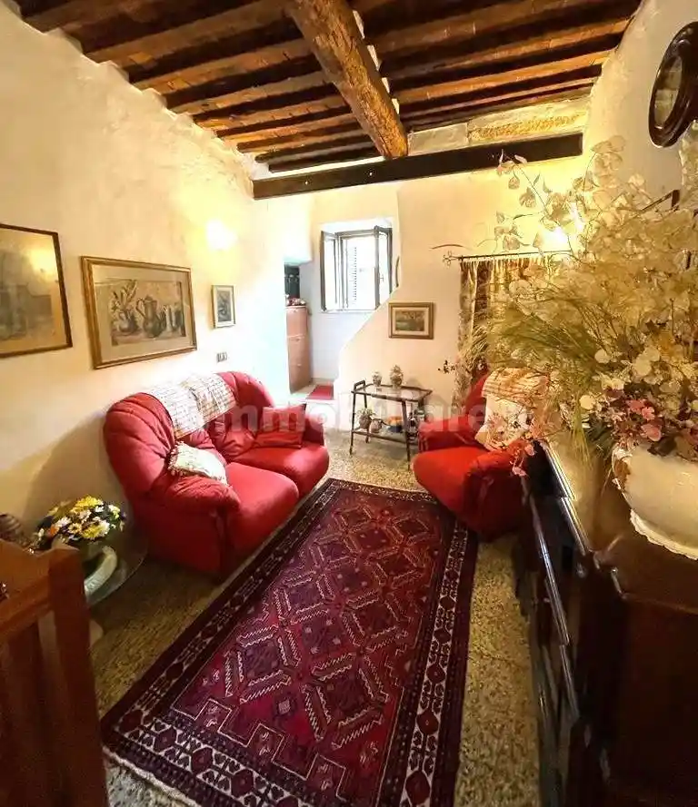 Casa indipendente in vendita a Massa Marittima