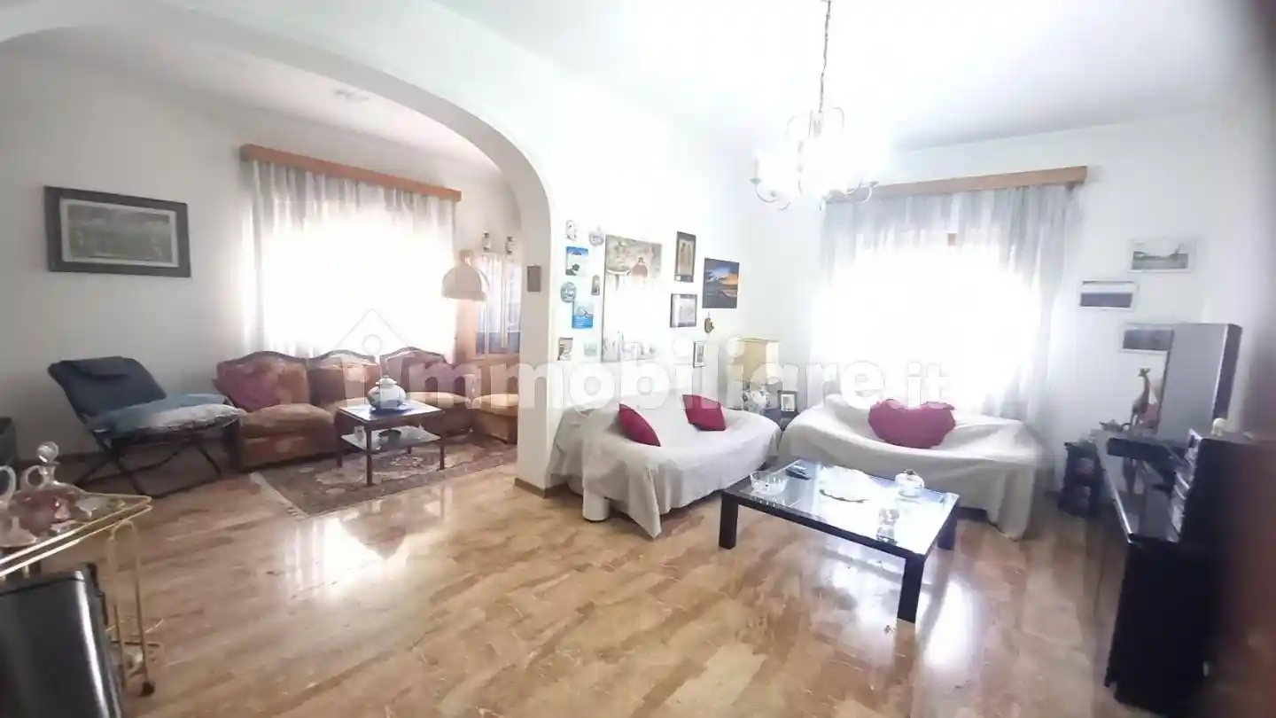 Casa indipendente in vendita a Camaiore