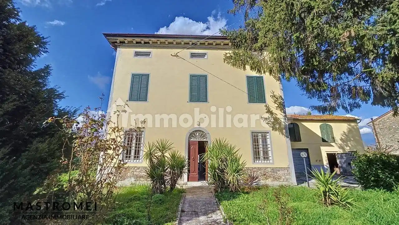 Villa in vendita a Capannori