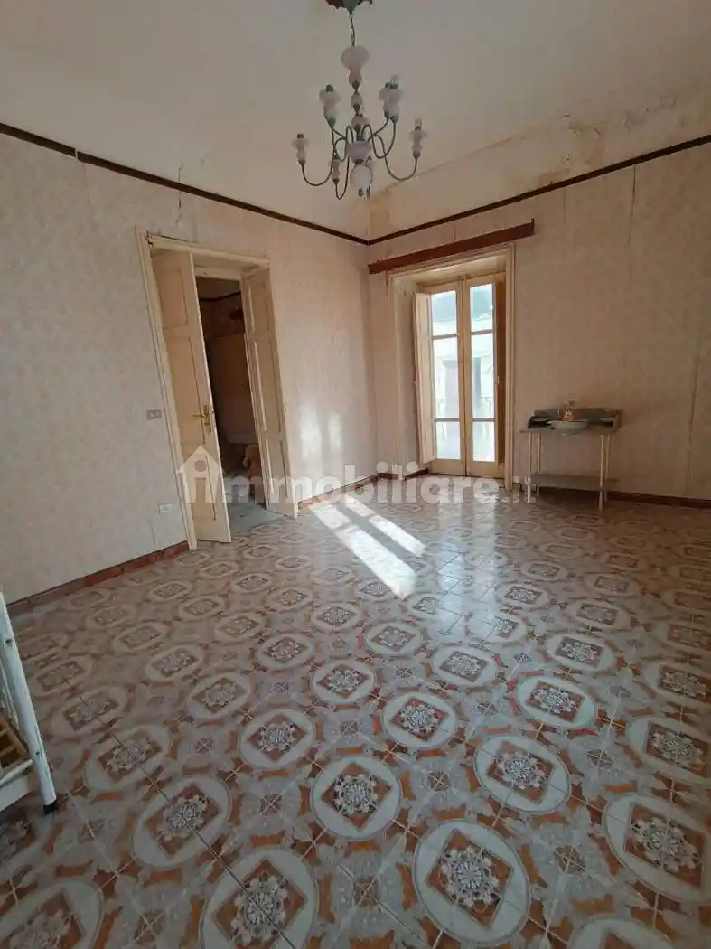 Palazzo - Edificio in vendita a Canicattì