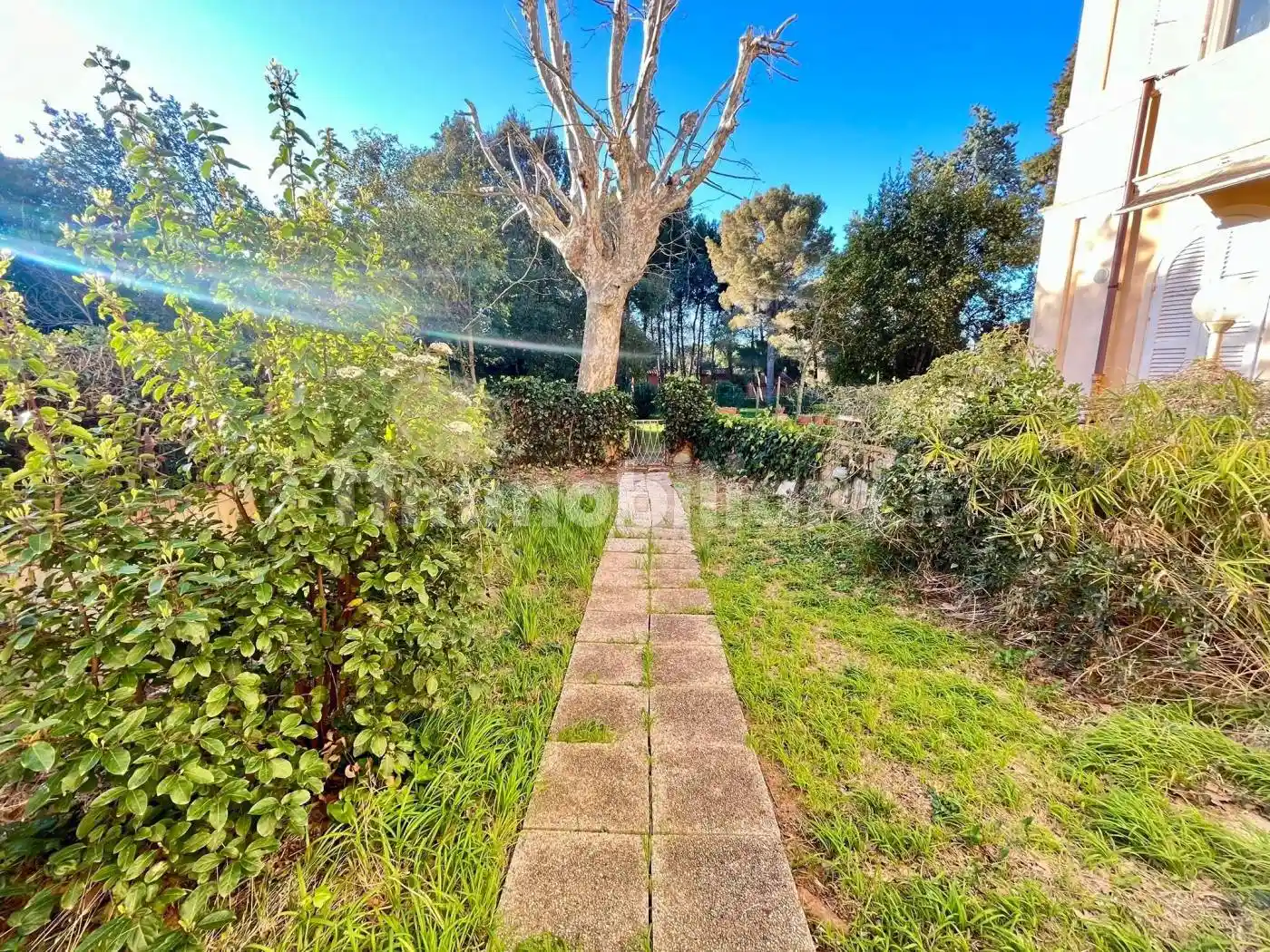 Appartamento in vendita a Livorno