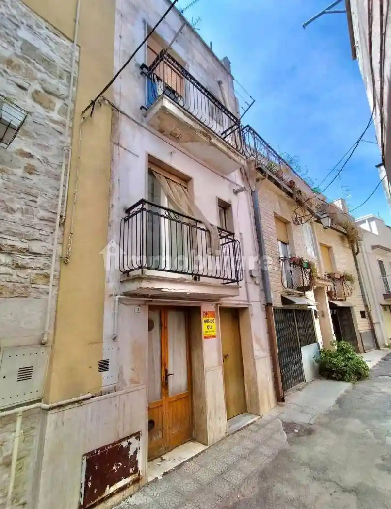 Casa indipendente in vendita a Acquaviva delle Fonti