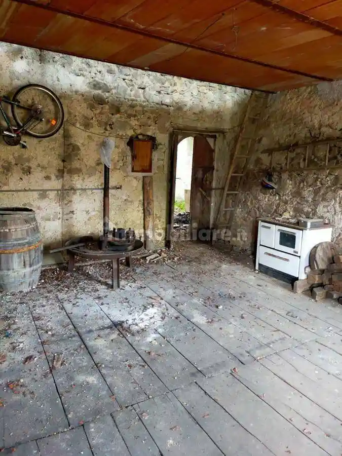 Casa indipendente in vendita a Nespolo