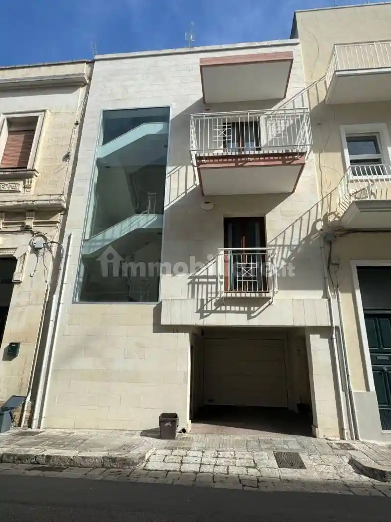 Palazzo - Edificio in vendita a Lecce