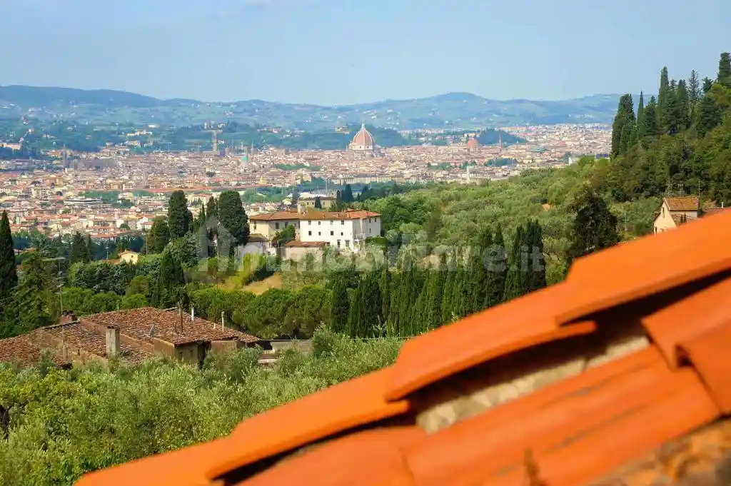 Rustico - Casale in vendita a Firenze
