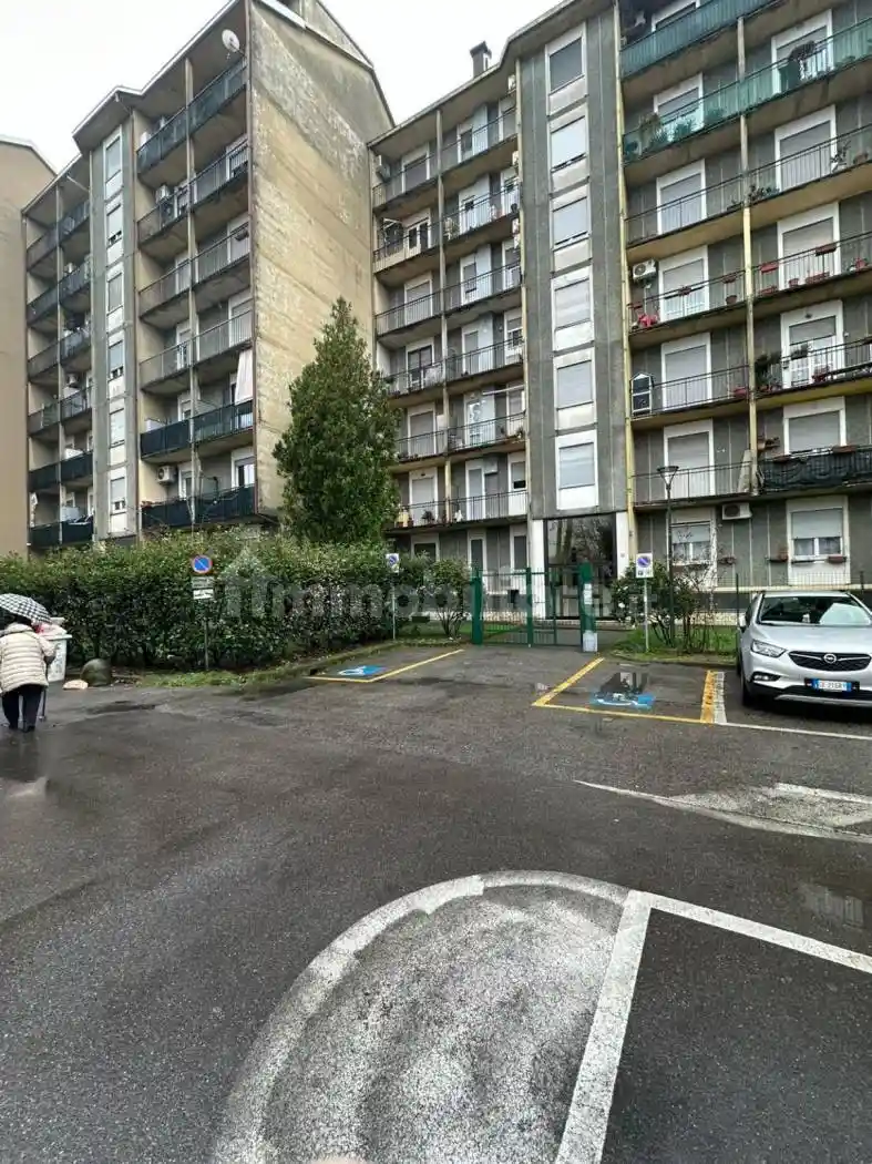 Appartamento in vendita a Limbiate