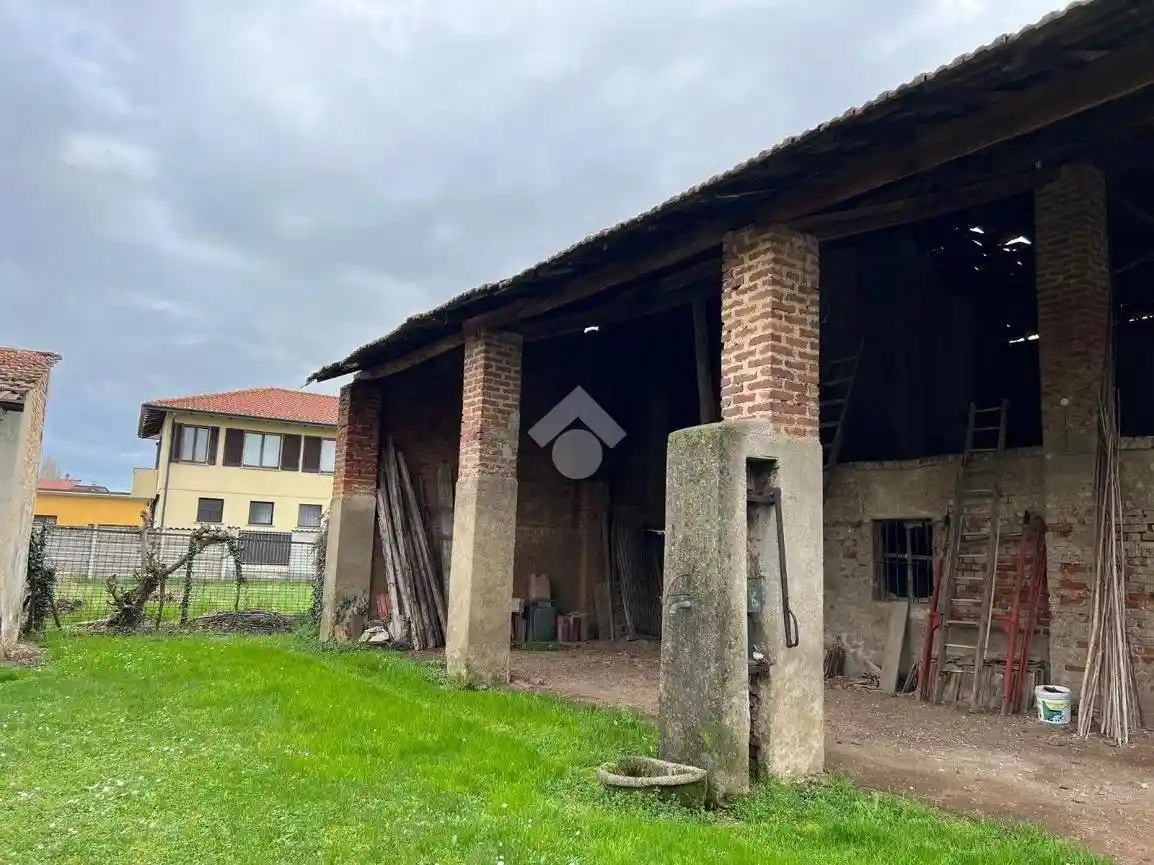 Rustico - Casale in vendita a Corbetta