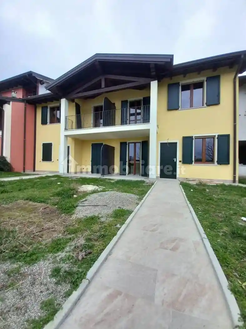 Villetta a schiera in vendita a Offlaga