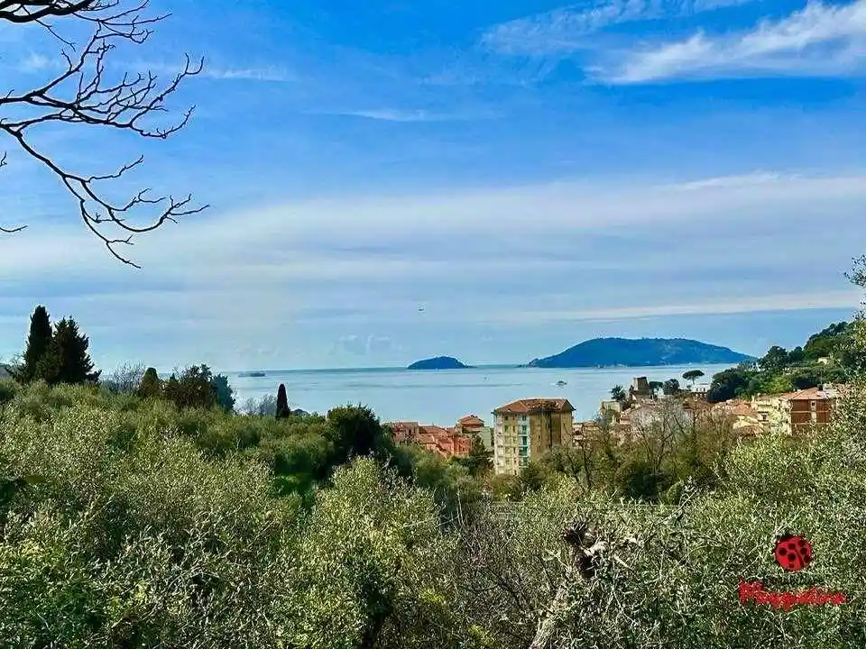 Appartamento in vendita a Lerici