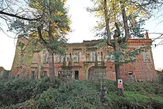 Palazzo - Edificio in vendita a Cologno al Serio