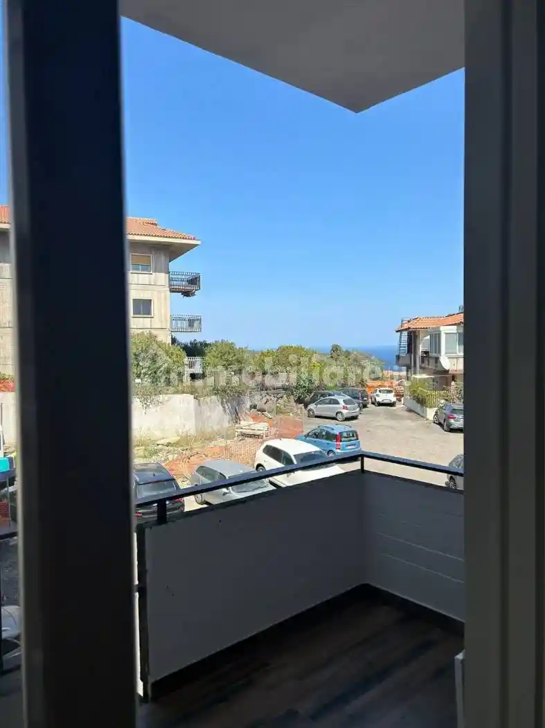 Appartamento in affitto a Aci Castello