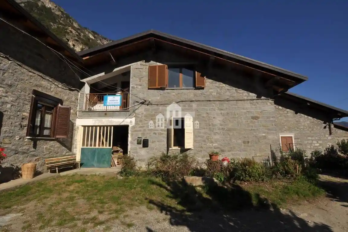 Casa indipendente in vendita a Locana