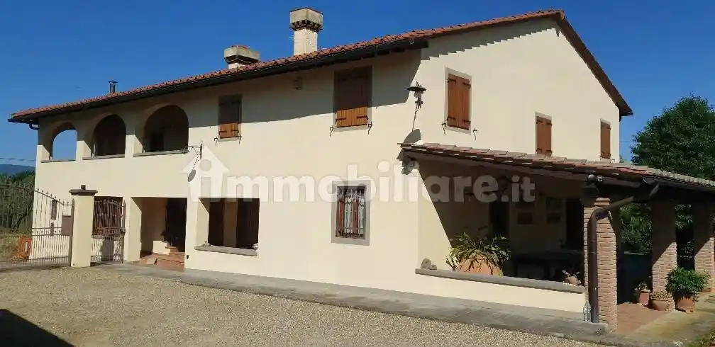 Rustico - Casale in vendita a Reggello